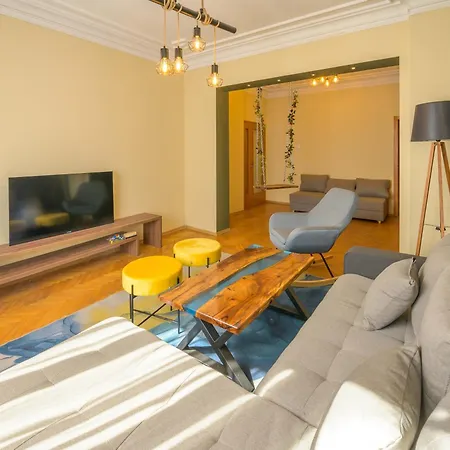 Apartmán 2 Deluxe Apartments, Center Free Parking, 4 Bdr Sofie