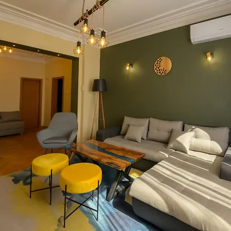 2 Deluxe Apartments, Center Free Parking, 4 Bdr * Sofia