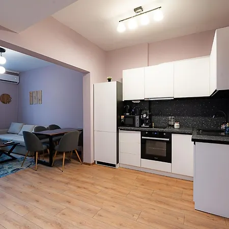2 Deluxe Apartments, Center Free Parking, 4 Bdr * Sofia