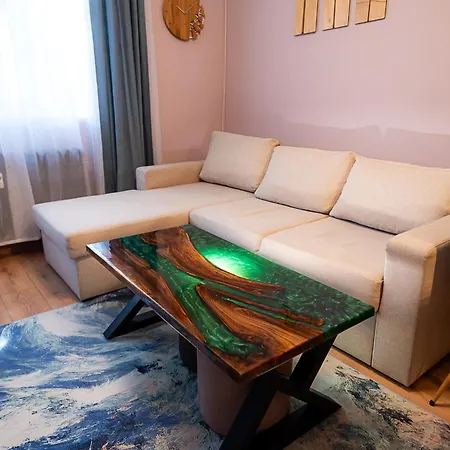 2 Deluxe Apartments, Center Free Parking, 4 Bdr Lejlighed