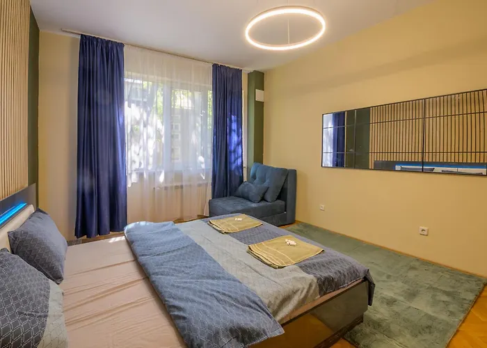 2 Deluxe Apartments, Center Free Parking, 4 Bdr * ソフィア