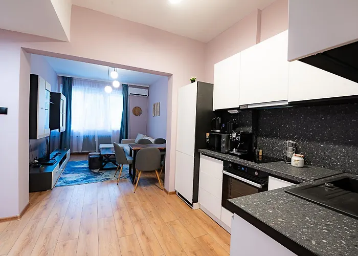 2 Deluxe Apartments, Center Free Parking, 4 Bdr ソフィア