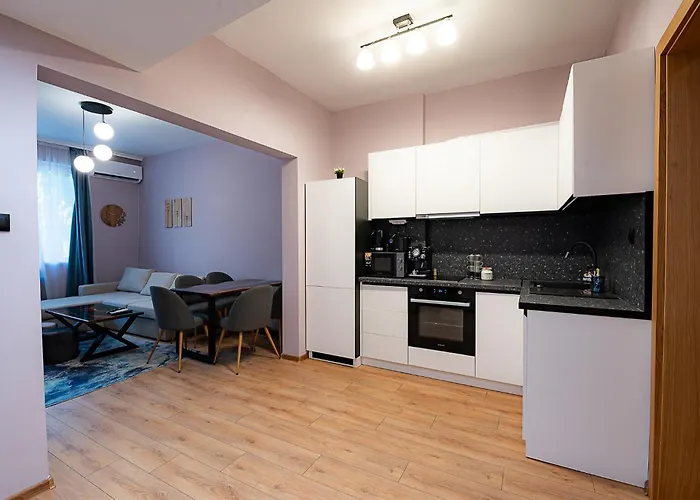 2 Deluxe Apartments, Center Free Parking, 4 Bdr * ソフィア