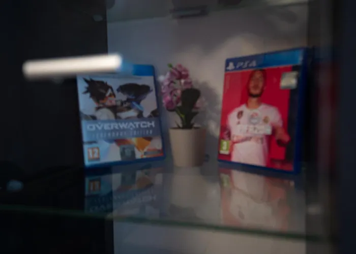 2 Deluxe Apartments, Center Free Parking, 4 Bdr *